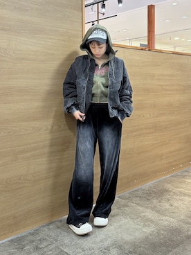 「アイテム（MA-1）」を使った、服部 天音さん（レディース・157cm）の秋コーディネート