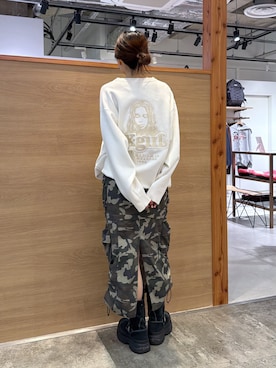 「X-girl（エックスガール）のアイテム」を使った、服部 天音さん（レディース・157cm）の秋コーディネート