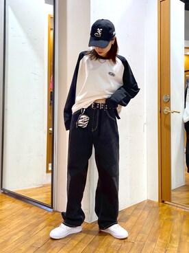 「X-girl（エックスガール）のWIDE TAPERED PANTS（その他パンツ）」を使った、服部 天音さん（レディース・157cm）の秋コーディネート