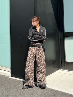 「X-girl（エックスガール）のアイテム」を使った、服部 天音さん（レディース・157cm）の秋コーディネート