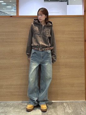 「X-girl（エックスガール）のアイテム」を使った、服部 天音さん（レディース・157cm）の秋コーディネート