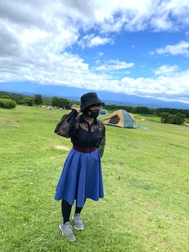 「WC（ダブル シー）のアイテム（帽子）」を使った、おさんぽうさぎさん（レディース・147cm）の夏コーディネート