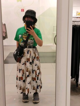 「WC（ダブル シー）のアイテム（帽子）」を使った、おさんぽうさぎさん（レディース・147cm）の夏コーディネート