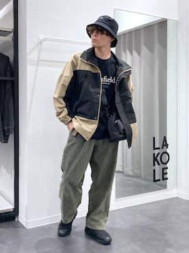 「LAKOLE（ラコレ）のアイテム（スリッポン）」を使った、shibaさん（メンズ・172cm）の冬コーディネート