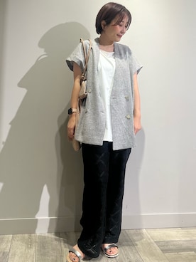 「アイテム（ノーカラージャケット）」を使った、遠藤　裕子さん（レディース・155cm）の夏コーディネート