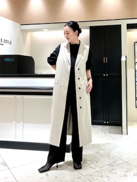 寺尾　オデット エ オディール スタッフさんのコーディネート