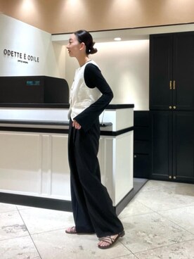 寺尾　オデット エ オディール スタッフさんのコーディネート
