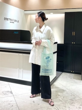 寺尾　オデット エ オディール スタッフさんのコーディネート