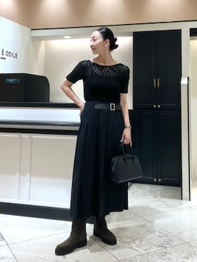 「ベーシック/トラッド」｜「アイテム（ブーツ）」を使った、寺尾　オデット エ オディール スタッフさん（レディース・167cm）の秋コーディネート