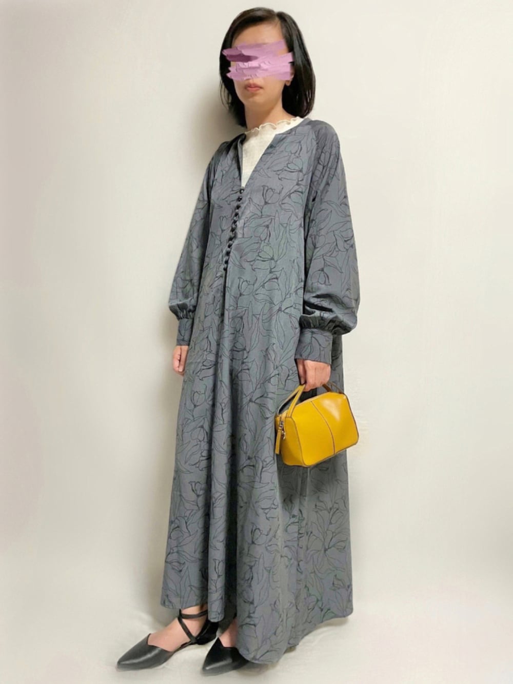 「パンプス、大人コーデ、SENSEOFPLACE、ロングワンピース、花柄ワンピース、低身長、夢展望、センスオブプレイス、秋コーデ、SENSE OF PLACE by URBAN RESEAR、SENSE OF PLACE by URBAN RESEARCH、ITEMS URBANRESEARCH、アイテムズアーバンリサーチ、秋服準備はじめました」｜「ITEMS URBANRESEARCHの花柄プリントワンピース（ワンピース、グレー系）」を使った、🌷𝒚𝒖𝒖𝒓𝒊.🌷さん（レディース・150cm）の秋コーディネートの1枚目の写真