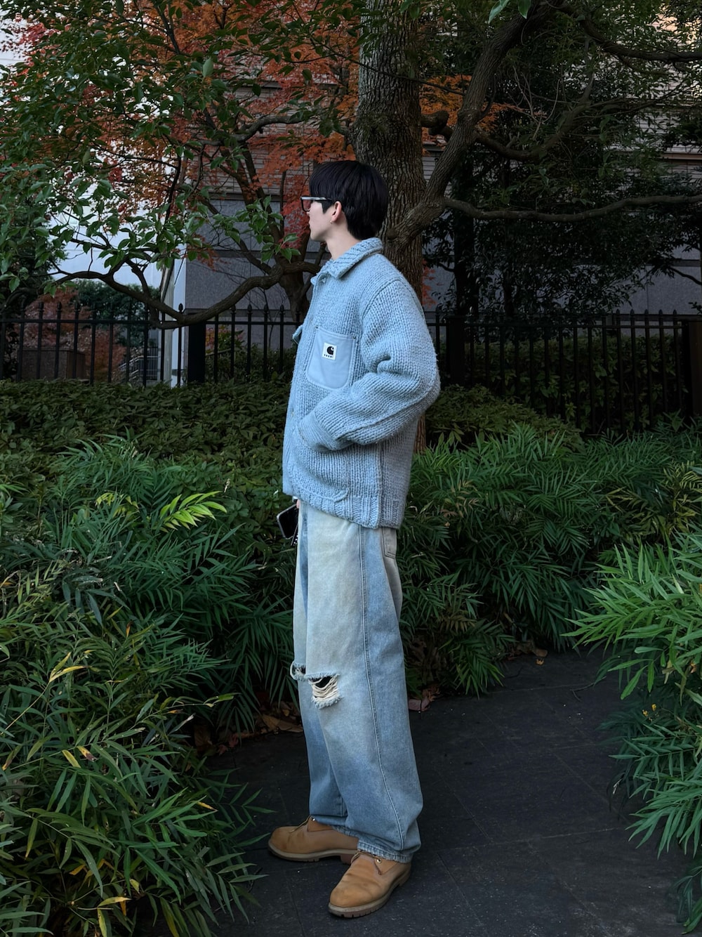 「冬コーデ、sacai、carhartt、オトナカジュアル、カジュアルコーデ、ストリート、ジャケット、お洒落さんとつながりたい、マイベストコーデ2024、冬アウター、きれいめカジュアル、outfit、ootd、古着MIX、ゆるコーデ」｜「TimberlandのPremium 6in Waterproof Boot（ブーツ、ブラウン系）」を使った、ぼーさん（骨格ナチュラル・メンズ・180cm）の冬コーディネートの1枚目の写真