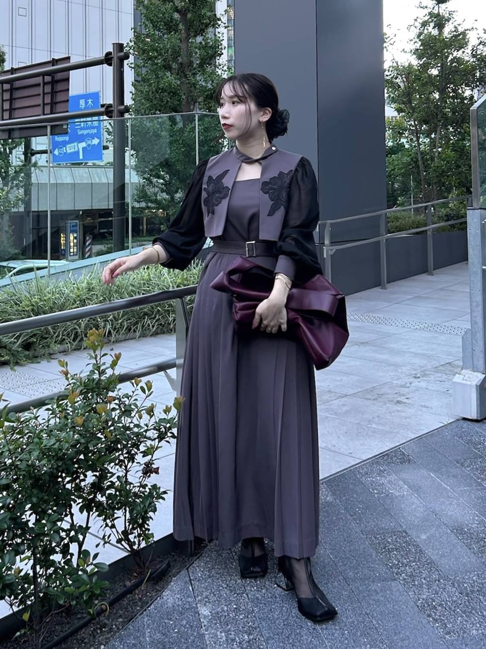 専用ページ ラボ服⭐︎らぼ服♡お花とパンダ柄のワンピース♡ 2着セット 百田夏菜子着用/OCCASION】3Dフラワーボレロ2Pプリーツ
