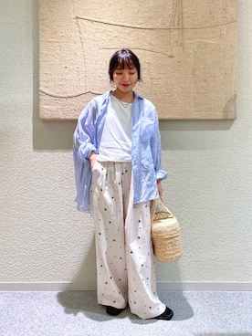 「かぐれ（カグレ）のラミーワイドシアーシャツ（シャツ/ブラウス、ブルー系）」を使った、たなか☀︎さん（レディース・145cm）の夏コーディネート