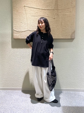 「かぐれ（カグレ）のヘンリーネックコットンカットソー（Tシャツ/カットソー、ブラック系）」を使った、たなか☀︎さん（レディース・145cm）の夏コーディネート