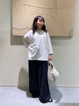 「かぐれ（カグレ）のコットンクロス刺しゅうワイドパンツ（その他パンツ、ブルー系）」を使った、たなか☀︎さん（レディース・145cm）の夏コーディネート