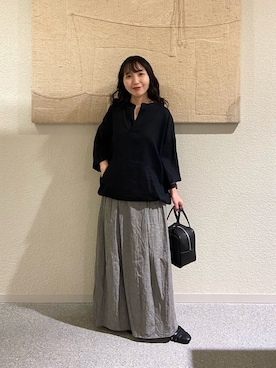 「かぐれ（カグレ）のコットンリネンポケットプルオーバー（シャツ/ブラウス、ブラック系）」を使った、たなか☀︎さん（レディース・145cm）の夏コーディネート