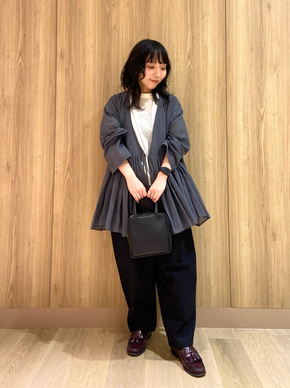 コットンボイルアンガルカシャツを使った人気ファッション