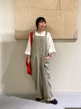 「かぐれ（カグレ）のリネンバッククロスサロペット（サロペット/オーバーオール、グレー系）」を使った、たなか☀︎さん（レディース・145cm）の夏コーディネート