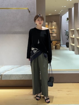 「Chaos（カオス）のChaos(カオス)/ ◆AENEIS◆フラワースカーフ（バンダナ/スカーフ、ブラック系）」を使った、AYUMIさん（レディース）の春コーディネート