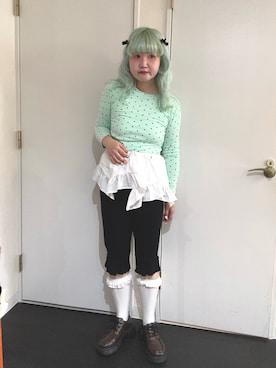 「WEGO（ウィゴー）のアイテム（パンツ）」を使った、wegodfzozoさん（レディース・157cm）の秋コーディネート