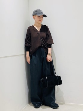 「SENSE OF PLACE by URBAN RESEARCH(センスオブプレイスバイアーバンリサーチ)の『洗濯可/接触冷感/UVカット/毛玉防止』マルチファンクションVネックカーディガン(カーディガン/ボレロ、ブラウン系)」を使った、piさん(レディース・148cm)の秋コーディネート
