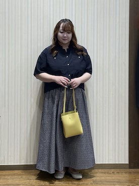 「SHOO・LA・RUE（シューラルー）の【洗濯機可/S-LL】大人の抜け感 ゆるっと5分袖シャツ（シャツ/ブラウス、ブルー系）」を使った、Risaさん（レディース・155cm）の春コーディネート