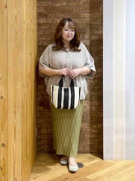 「SHOO・LA・RUE（シューラルー）のアイテム（パンプス）」を使った、Risaさん（レディース・155cm）の春コーディネート