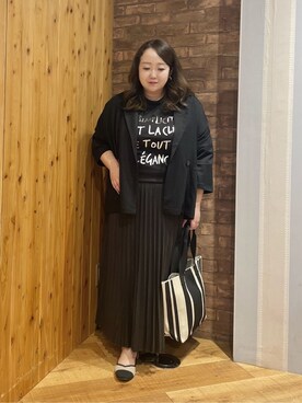 「SHOO・LA・RUE（シューラルー）のアイテム（テーラードジャケット）」を使った、Risaさん（レディース・155cm）の秋コーディネート