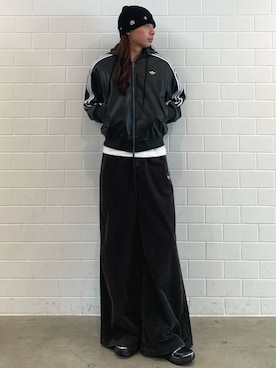 「adidas（アディダス）のアイテム（ダウンジャケット/コート）」を使った、KOさん（メンズ・176cm）の春コーディネート