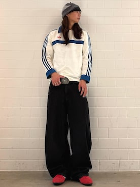 「adidas（アディダス）のオリジナルス ラグビー ポロシャツ（トップス、ホワイト系）」を使った、KOさん（メンズ・174cm）の春コーディネート