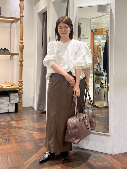 洗練された雰囲気に】ゴールドモチーフフラットシューズ（その他