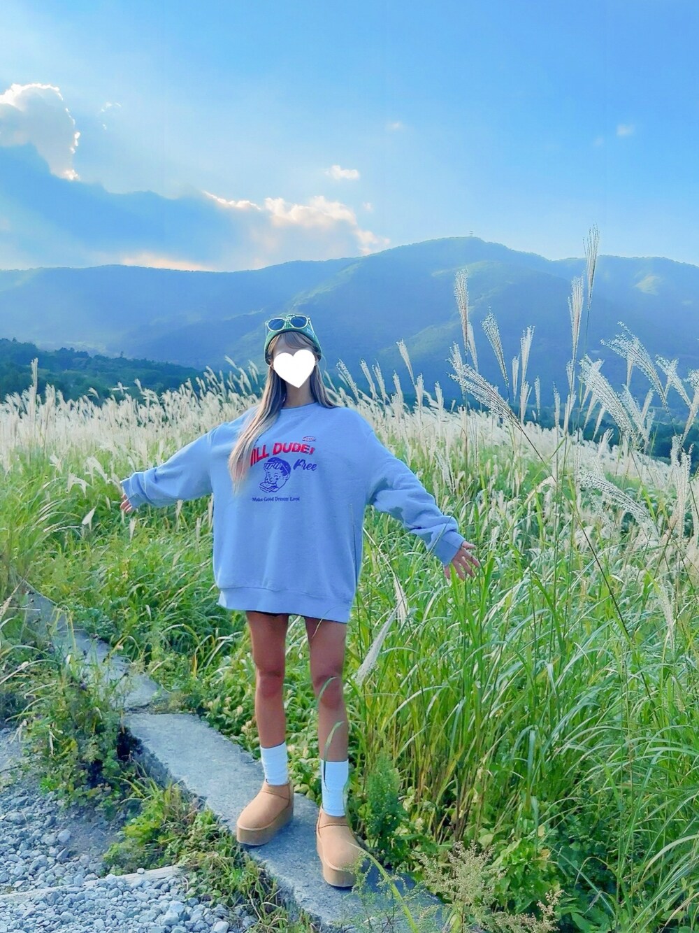 「秋コーデ、秋服、休日スタイル、楽チンコーデ、ootd、ゆるコーデ、オーバーサイズ、30代ママ、ママコーデ」｜「MOUSSYのアイテム（サングラス、その他）」を使った、トキさんさん（レディース・158cm）の秋コーディネートの1枚目の写真
