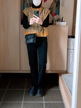 「UNIQLOコーデ」｜「アイテム（スリッポン）」を使った、akkaさん（レディース・162cm）の冬コーディネート