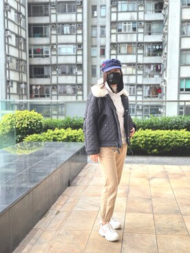「PETIT BATEAU（プチバトー）のアイテム（帽子）」を使った、Diana Ngaiさん（レディース・164cm）の冬コーディネート