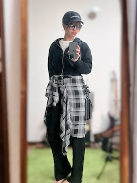 「アイテム（パーカー）」を使った、ゆずちさん（レディース・160cm）の秋コーディネート