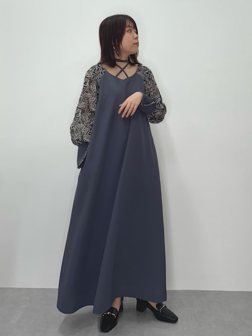 【新品・大きいサイズ 3L】　カラルス　ワンピース　袖刺繍　チョーカー　リボン 結婚式・パーティー・オケージョンドレス】袖刺繍使いチョーカー
