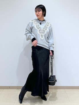 「フェミニンコーデ」｜「アイテム（スウェット）」を使った、sayakaさん（レディース・163cm）の冬コーディネート