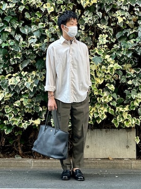 「オリーブ」｜「アイテム（スラックス）」を使った、nakaryosanさん（メンズ・173cm）の秋コーディネート