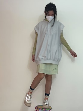 「MICKEY MOUSE（ミッキーマウス）のアイテム（スカート）」を使った、巻さん（レディース・162cm）の秋コーディネート