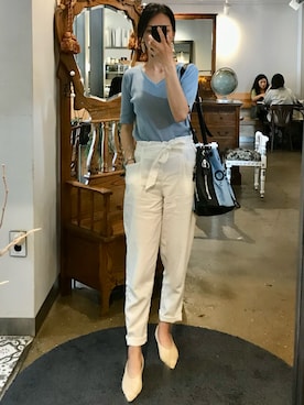 「blue」｜「アイテム（ニット/セーター）」を使った、Regina Kim さん（レディース・164cm）の夏コーディネート
