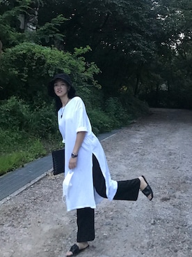 「black」｜「アイテム（腕時計）」を使った、Regina Kim さん（レディース・164cm）の夏コーディネート