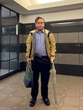 「アイテム（トートバッグ、グリーン系）」を使った、フラッシュさん（メンズ・170cm）の秋コーディネート