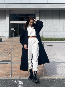 「肌見せ」｜「アイテム（スウェット）」を使った、AKARIさん（レディース・162cm）の秋コーディネート