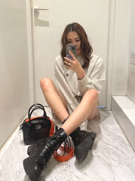 「スクエアトゥ」｜「アイテム（スウェット）」を使った、AKARIさん（レディース・162cm）の冬コーディネート
