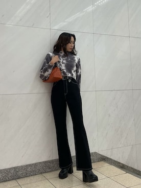 「162cm」｜「アイテム（スウェット）」を使った、AKARIさん（レディース・162cm）の秋コーディネート