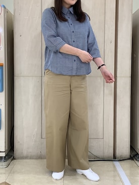 「TOKYO SHIRTS（トウキョウシャツ）の【Pitta Re:)】ふわっとガーゼシャツ レギュラーシルエット 七分袖 綿100% レディース カジュアルシャツ（シャツ/ブラウス、ブルー系）」を使った、BRICK HOUSE シャツ工房 長崎夢彩都店さん（レディース・162cm）の夏コーディネート