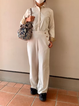 「アイテム（ビジネスシャツ）」を使った、BRICK HOUSE シャツ工房 長崎夢彩都店さん（レディース・158cm）の秋コーディネート