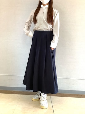 「アイテム（ビジネスシャツ）」を使った、BRICK HOUSE シャツ工房 長崎夢彩都店さん（レディース・158cm）の秋コーディネート