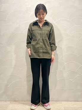 「CONVERSE TOKYO（コンバーストウキョウ）のアイテム（その他アウター）」を使った、SARINAさん（レディース・168cm）の秋コーディネート