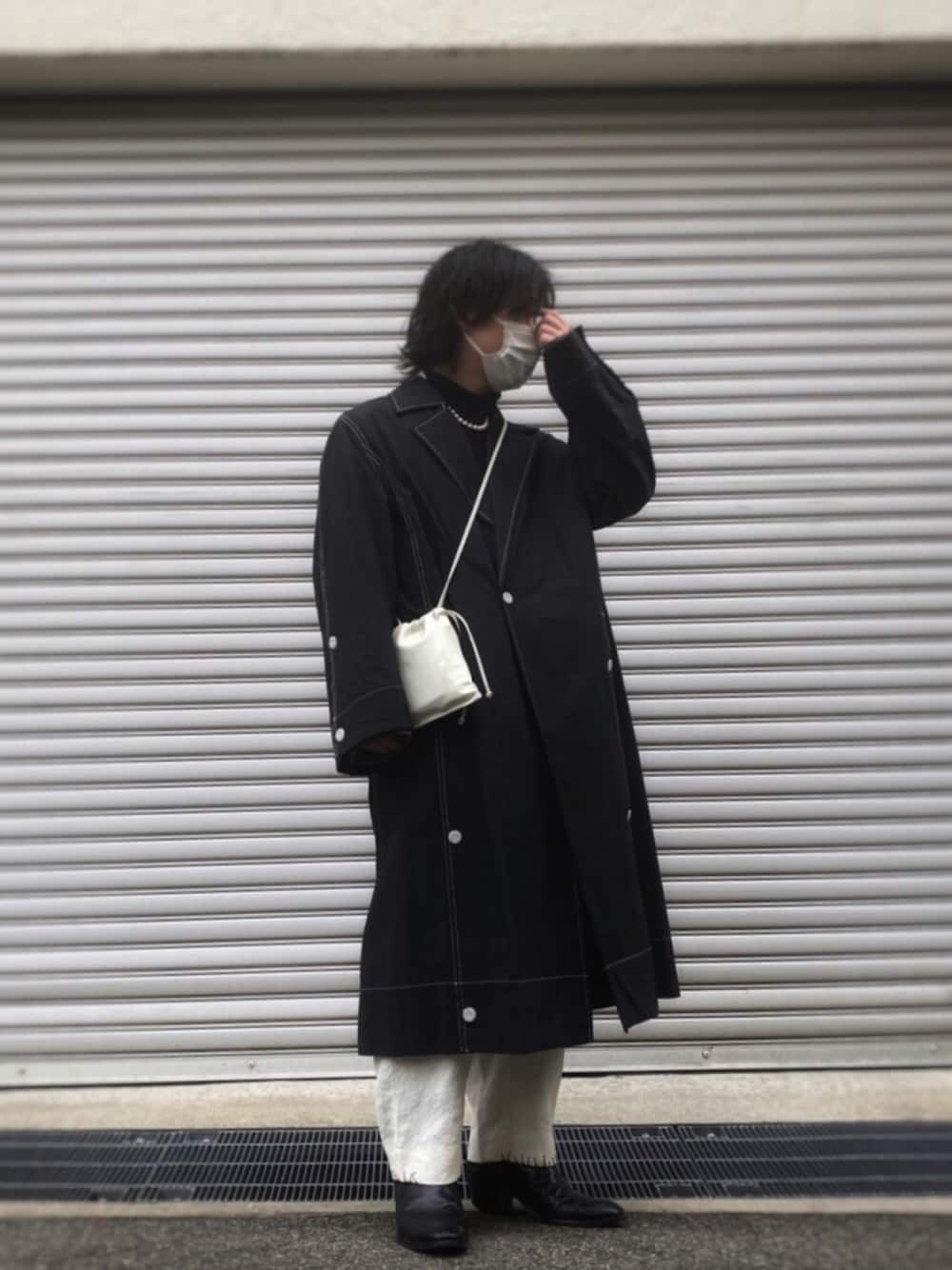 SHINYAKOZUKAのトレンチコートを使った人気ファッションコーディネート